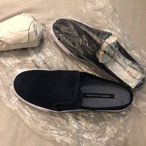 Suede Tommy Hilfiger slip ons!!!
